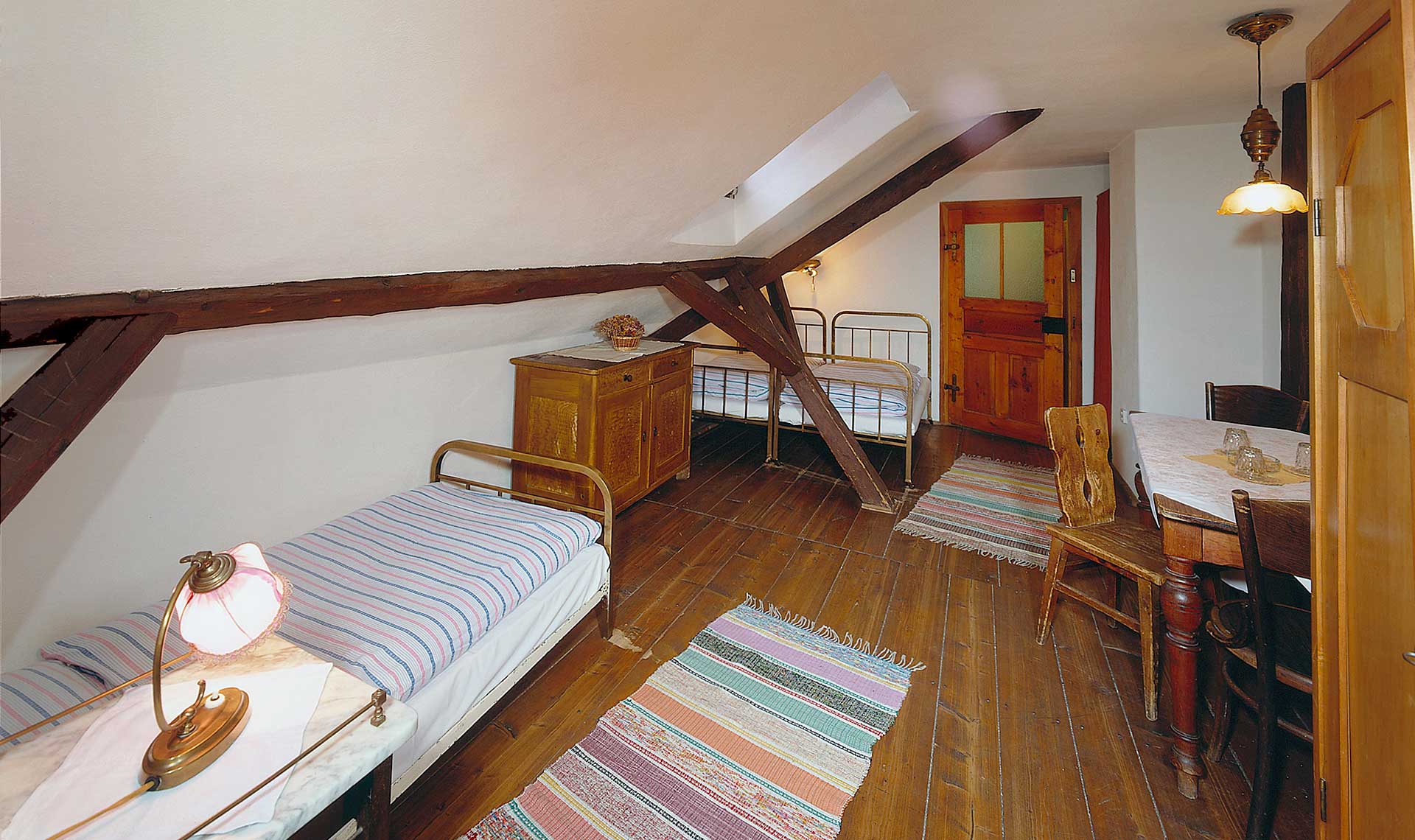 Room no. 5 - Jan - foto 1